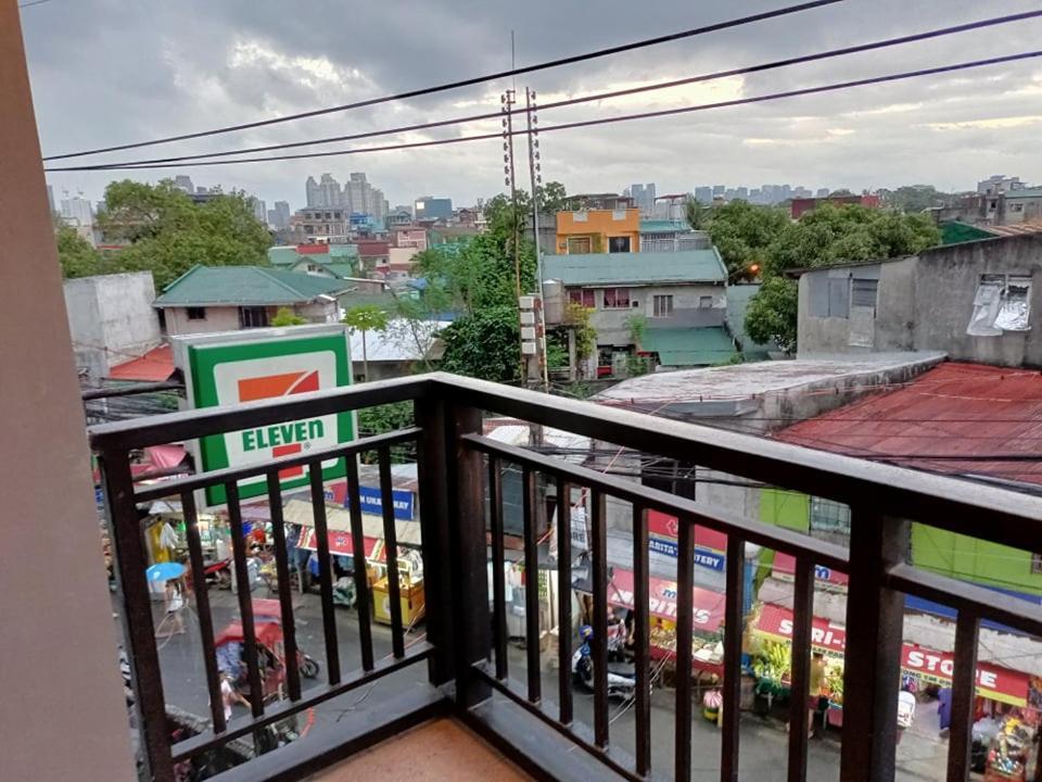 פאסאי Spacious Cozy Room For Rent Near Naia מראה חיצוני תמונה